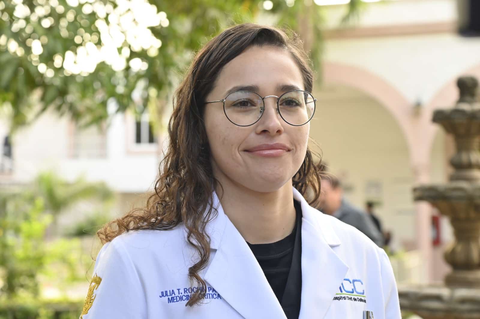 Especialista médica de la UAS, Julia Teresa Rochín Parra