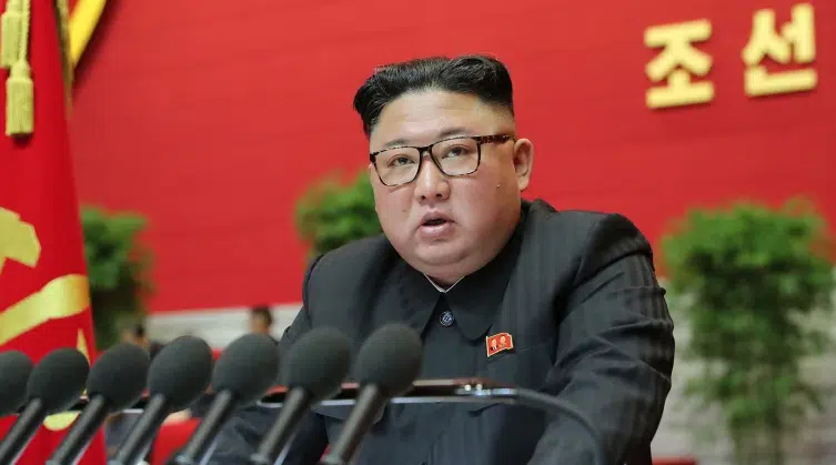 Kim Jong Un odena acelerar preparativos de guerra