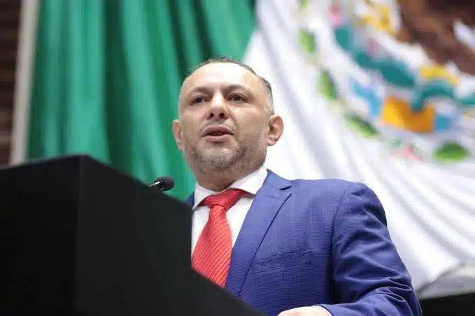 dirigente estatal del instituto político petista, Leobardo Alcántara Martínez.