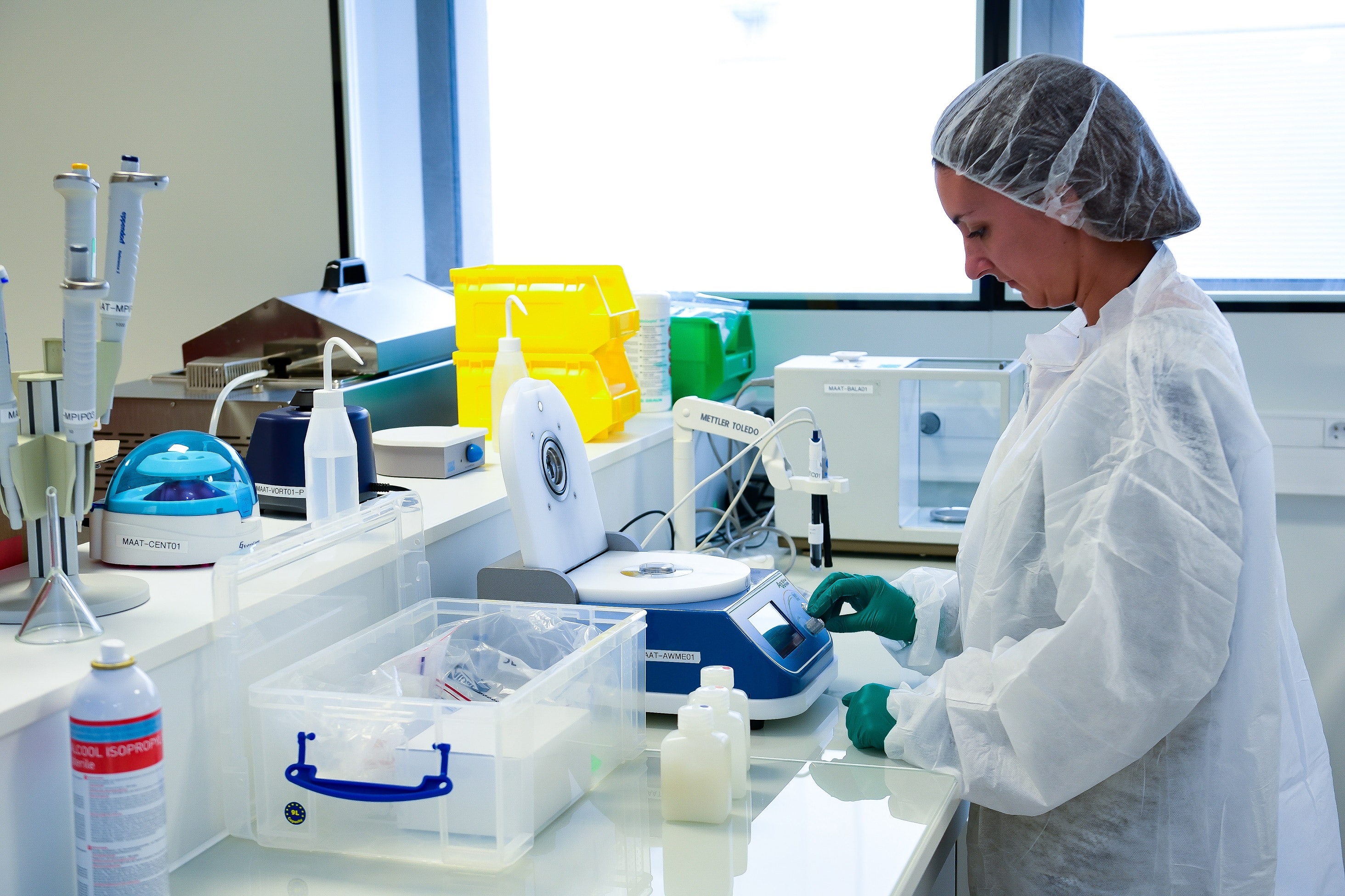 Desarrollan medicamento contra el cáncer a base de heces fecales