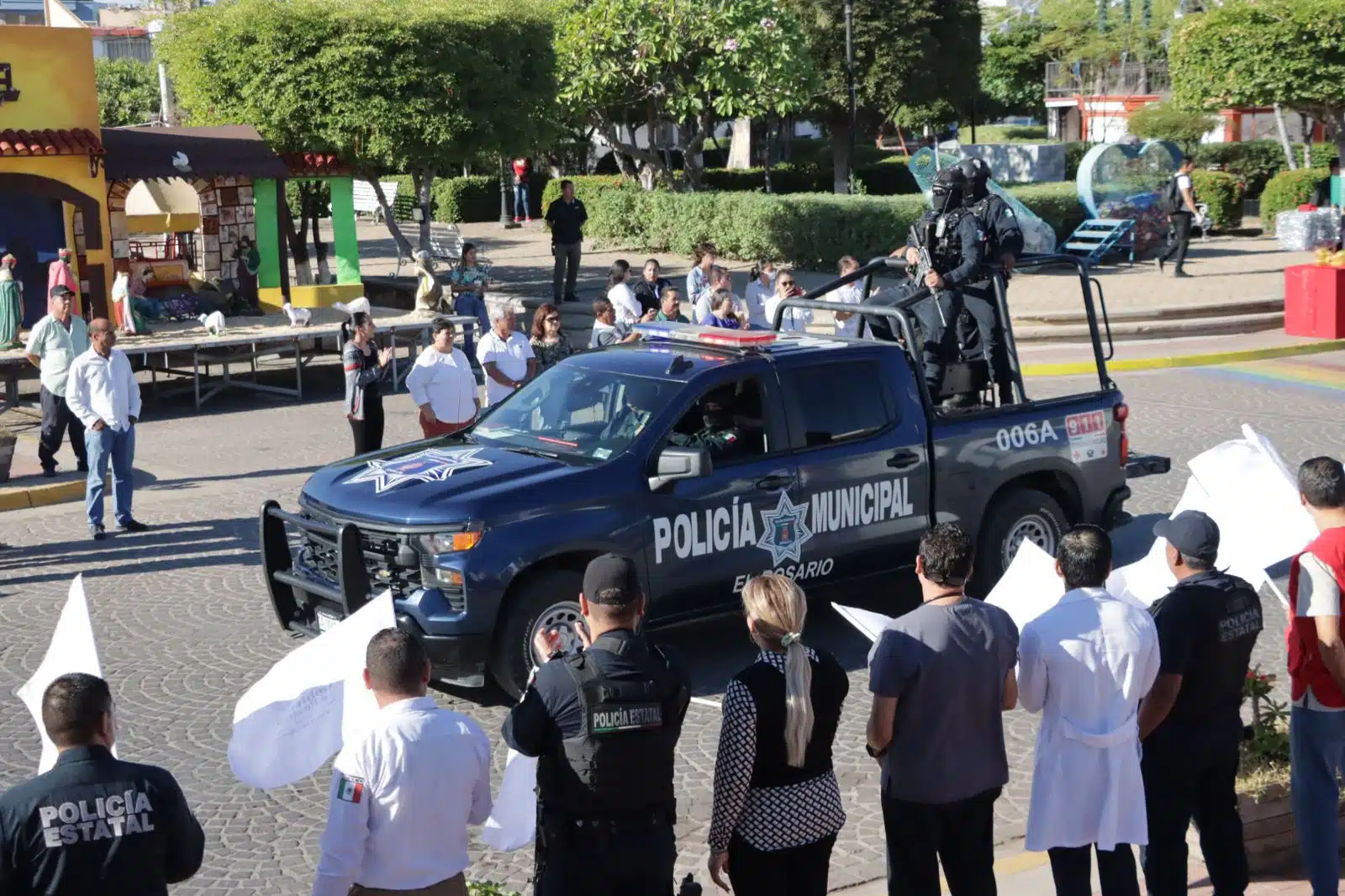 Dan banderazo de arranque del operativo Guadalupe-Reyes, en El Rosario.