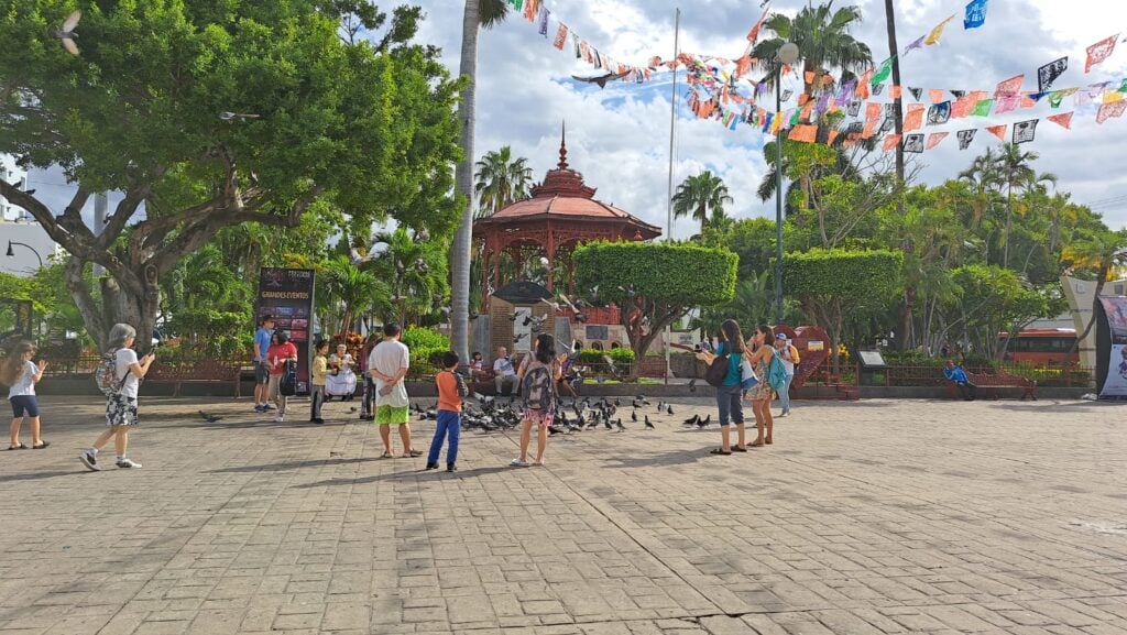 Plazuela en el centro de Mazatlán