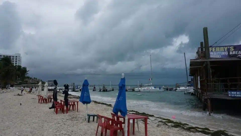 Reportan dos muertos en Quintana Roo ante consecuencias del Frente Frío 16