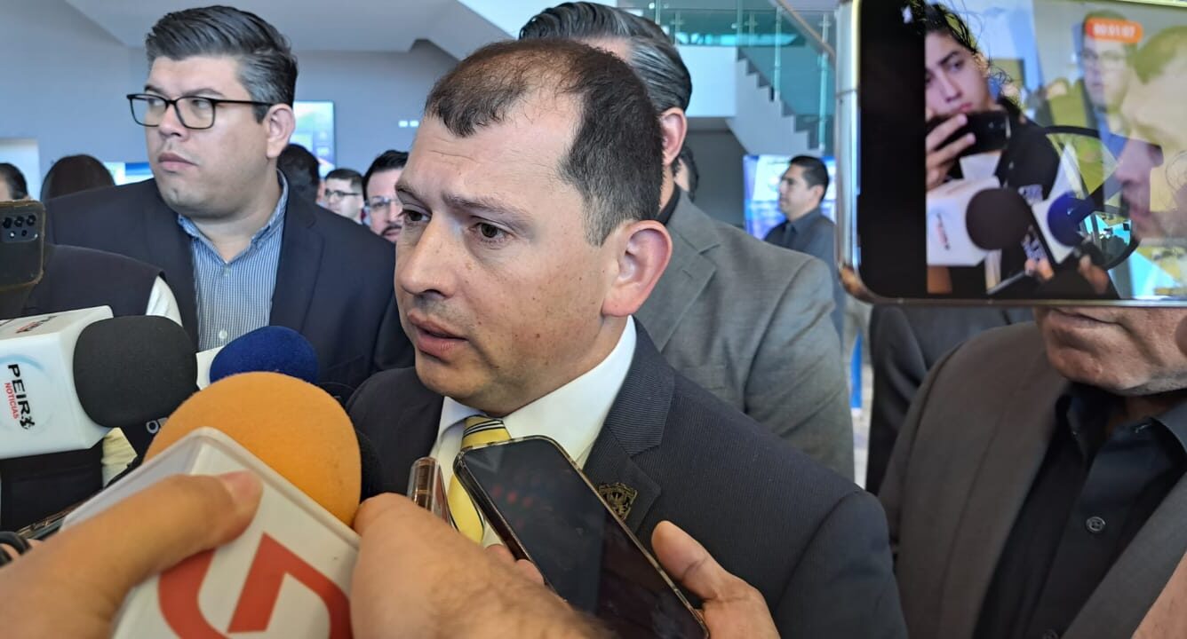 Robespierre Lizárraga Otero