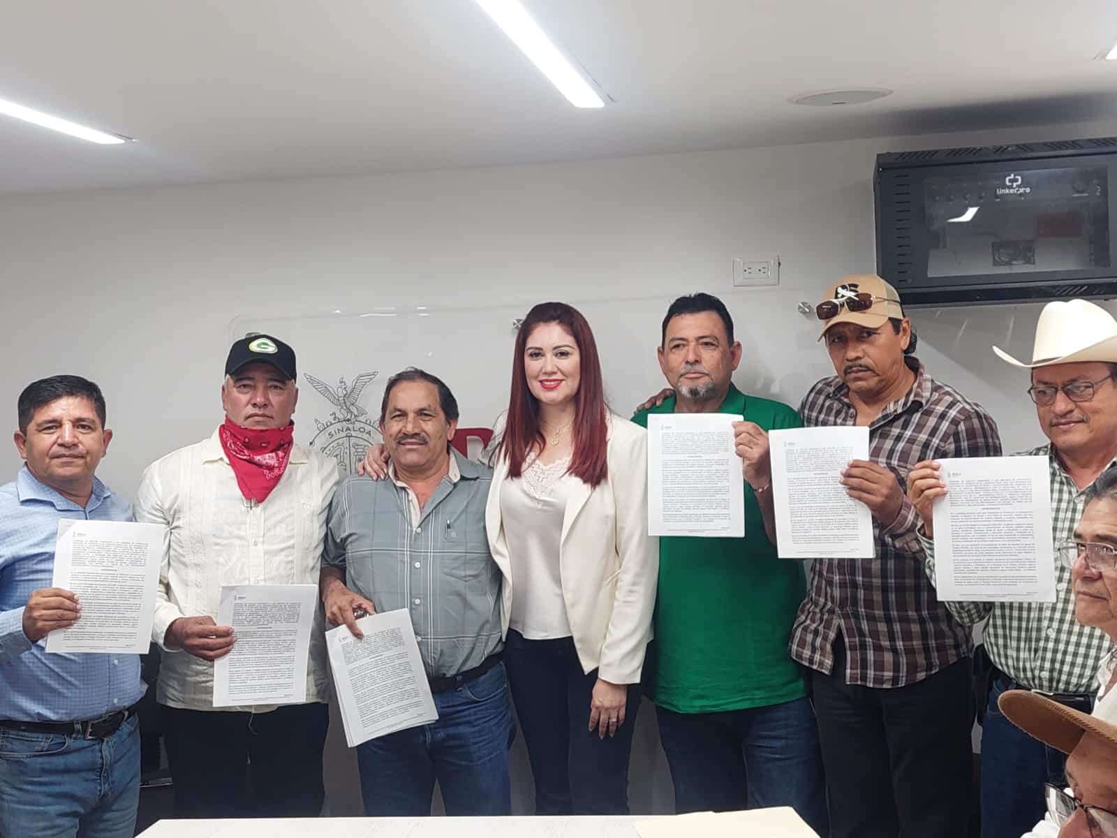 firma de convenio de la Secretaría de Pesca
