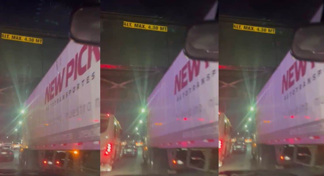 Un tráiler quedó varado bajo el puente negro en Culiacán.