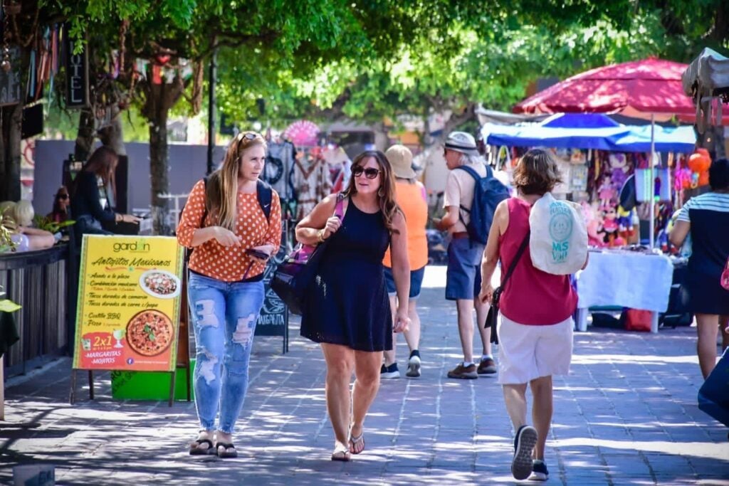 Turistas en Mazatlán.