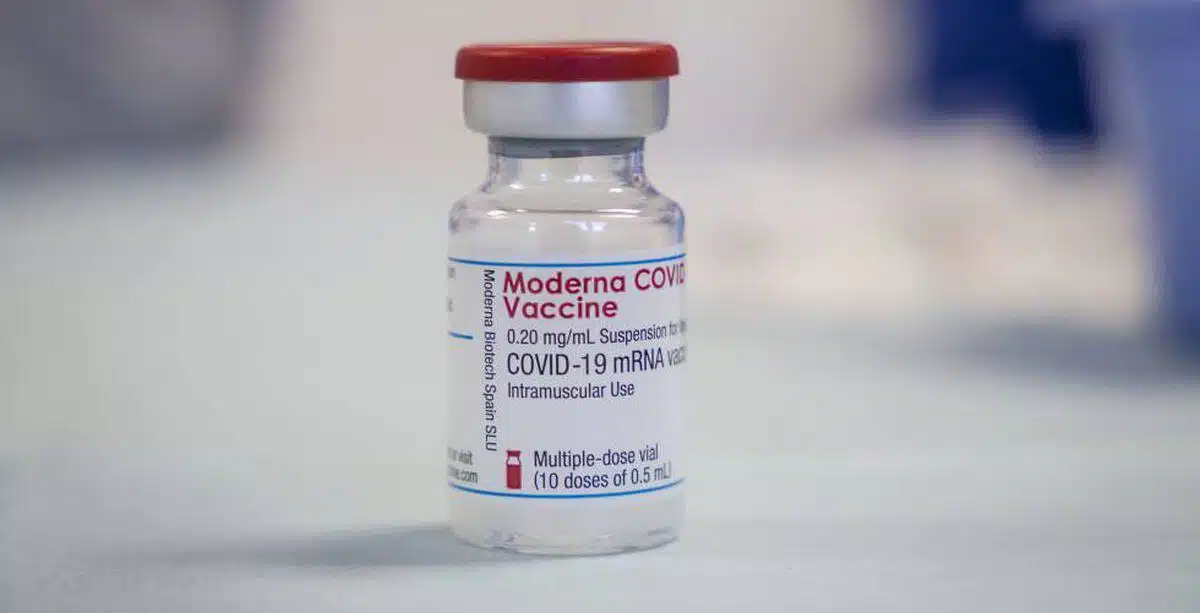 Vacuna Moderna en México empezará a venderse a mediados de diciembre