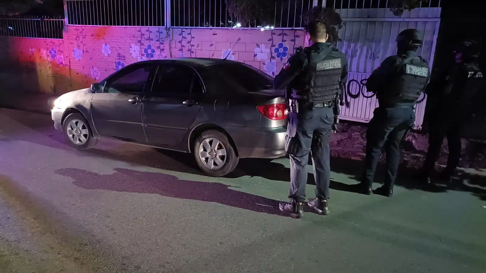 Vehículo estacionado que fue robado en Culiacán