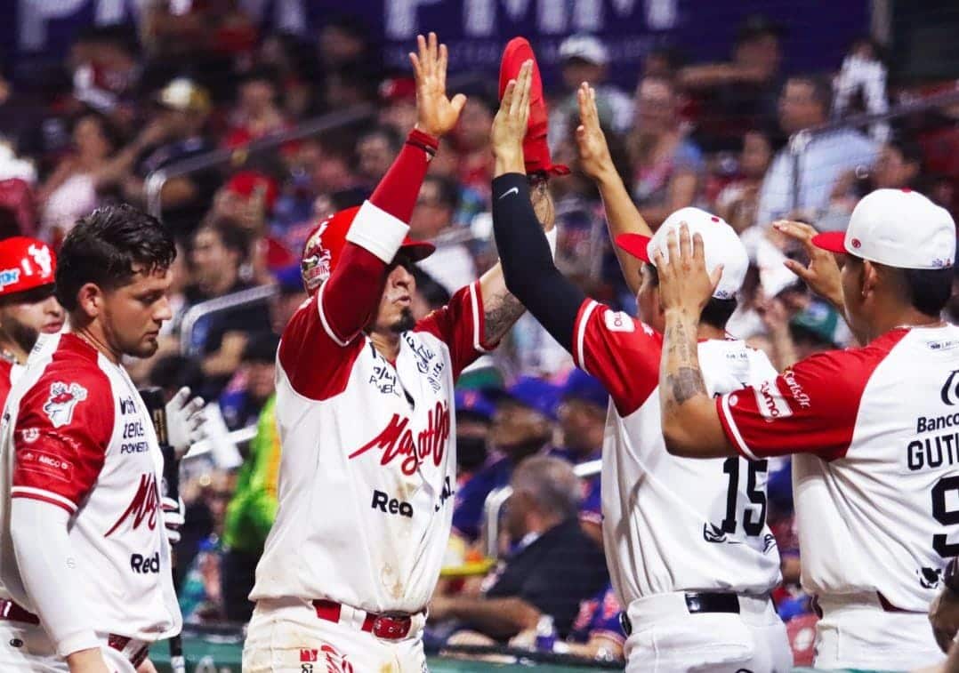 Mazatlán hizo su tarea y dividió serie ante Tomateros de Culiacán