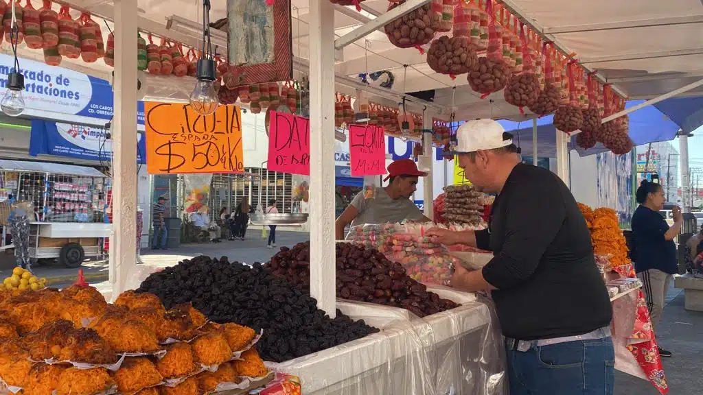 Venta de frutas deshidratadas en Mazatlán