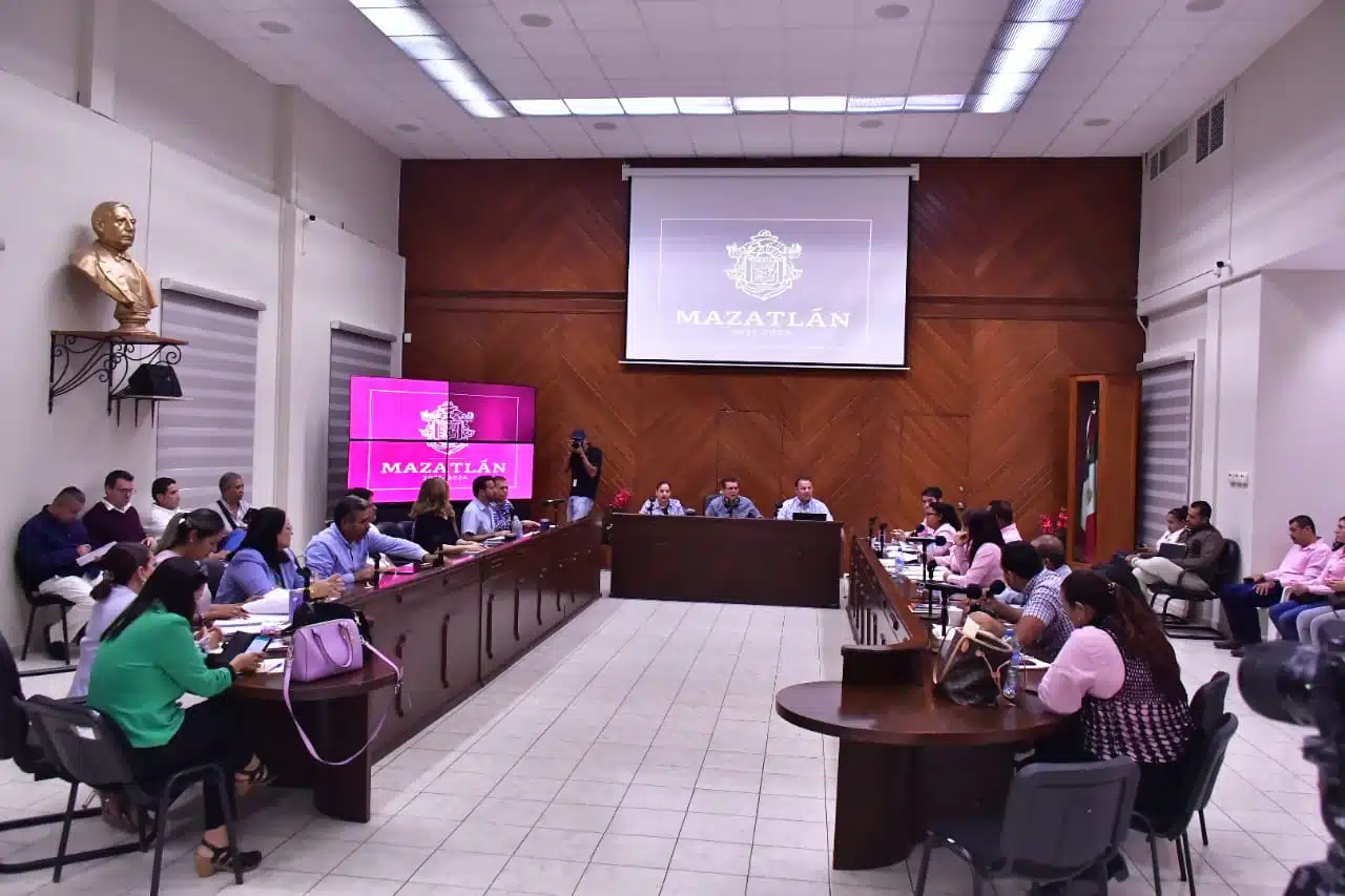 Reunión de alcalde de Mazatlám