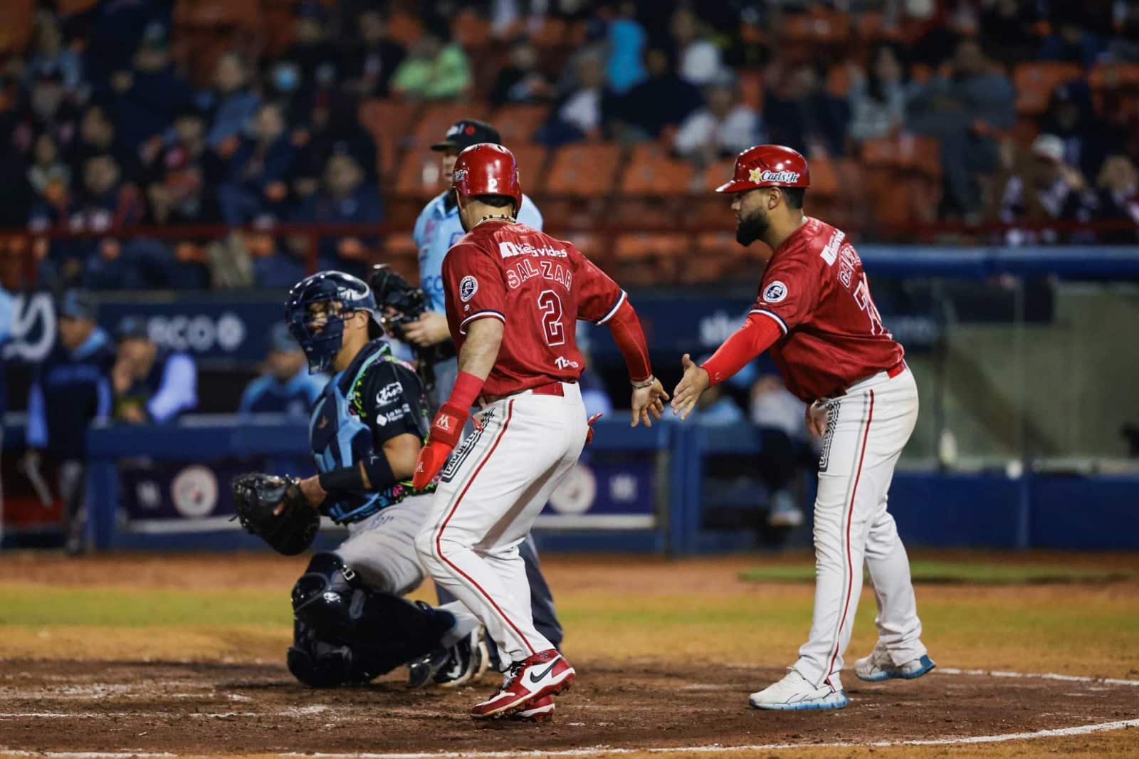 Águilas deja en el terreno por partida doble a los Algodoneros en jornada maratónica