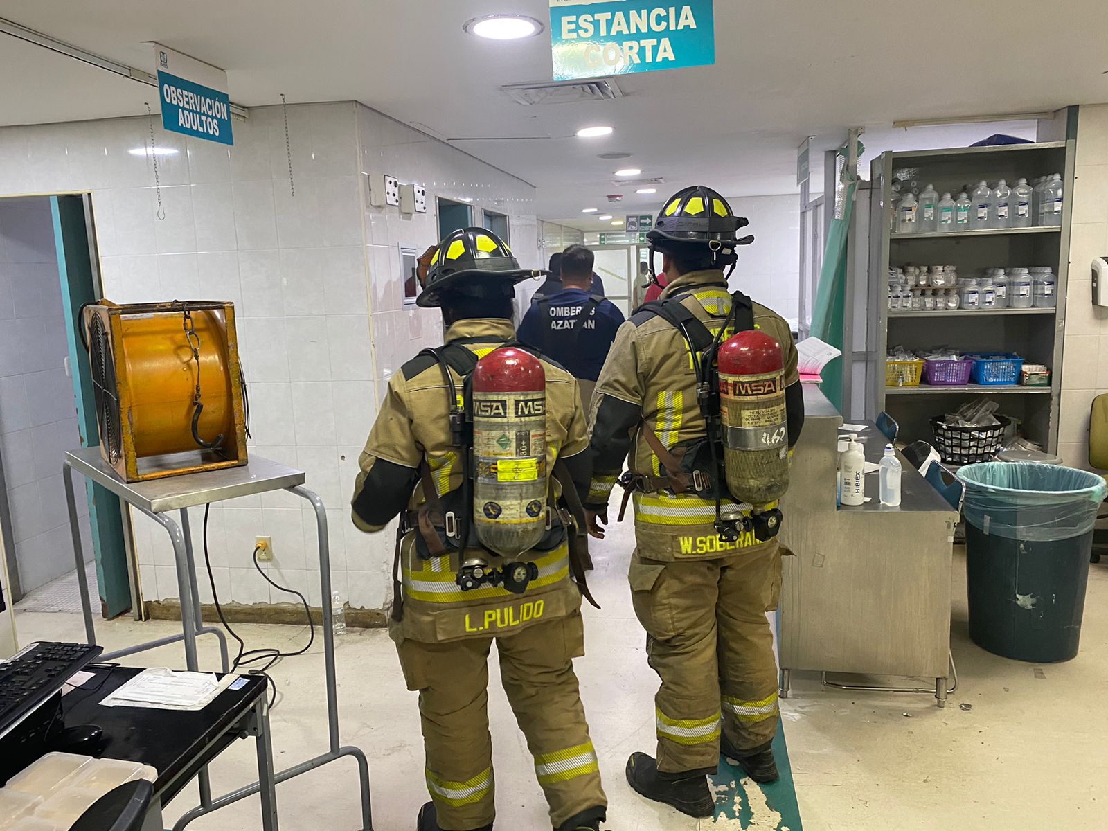 Incendio y BOmberos en el lugar