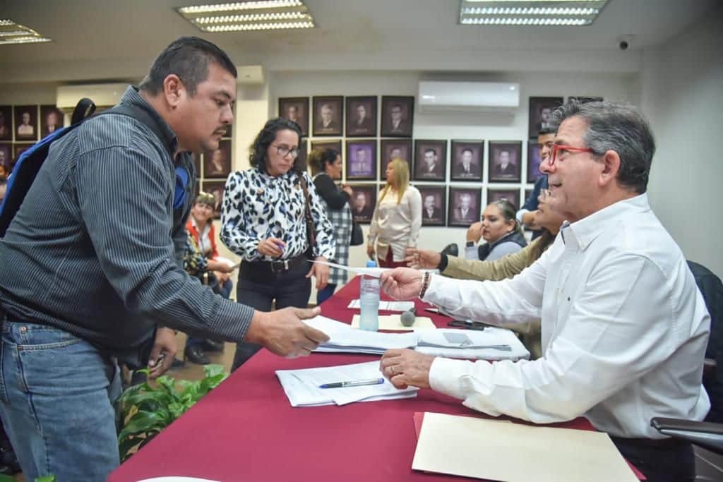 Estudiantes de prepa abierta en Los Mochis