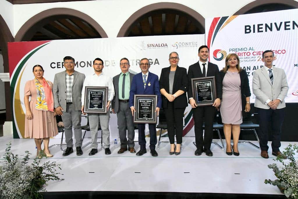 Entrega de Premio al Mérito Científico y Premio a Mejor Tesis