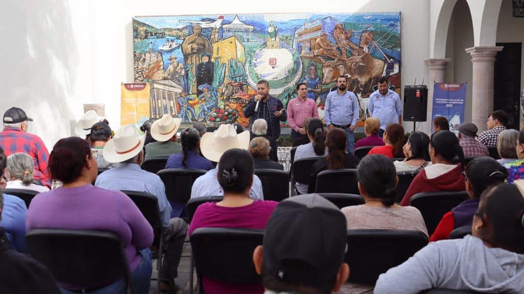 José Paz López Elenes refrendó su compromiso para seguir trabajando