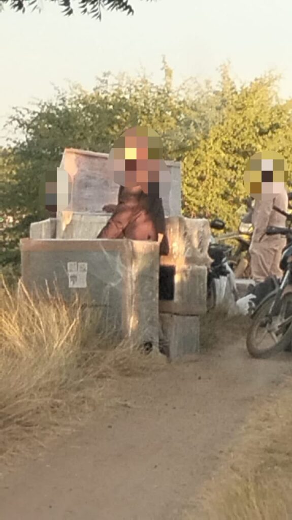 Rapiña de muebles en la autopista Mazatlán-Culiacán.