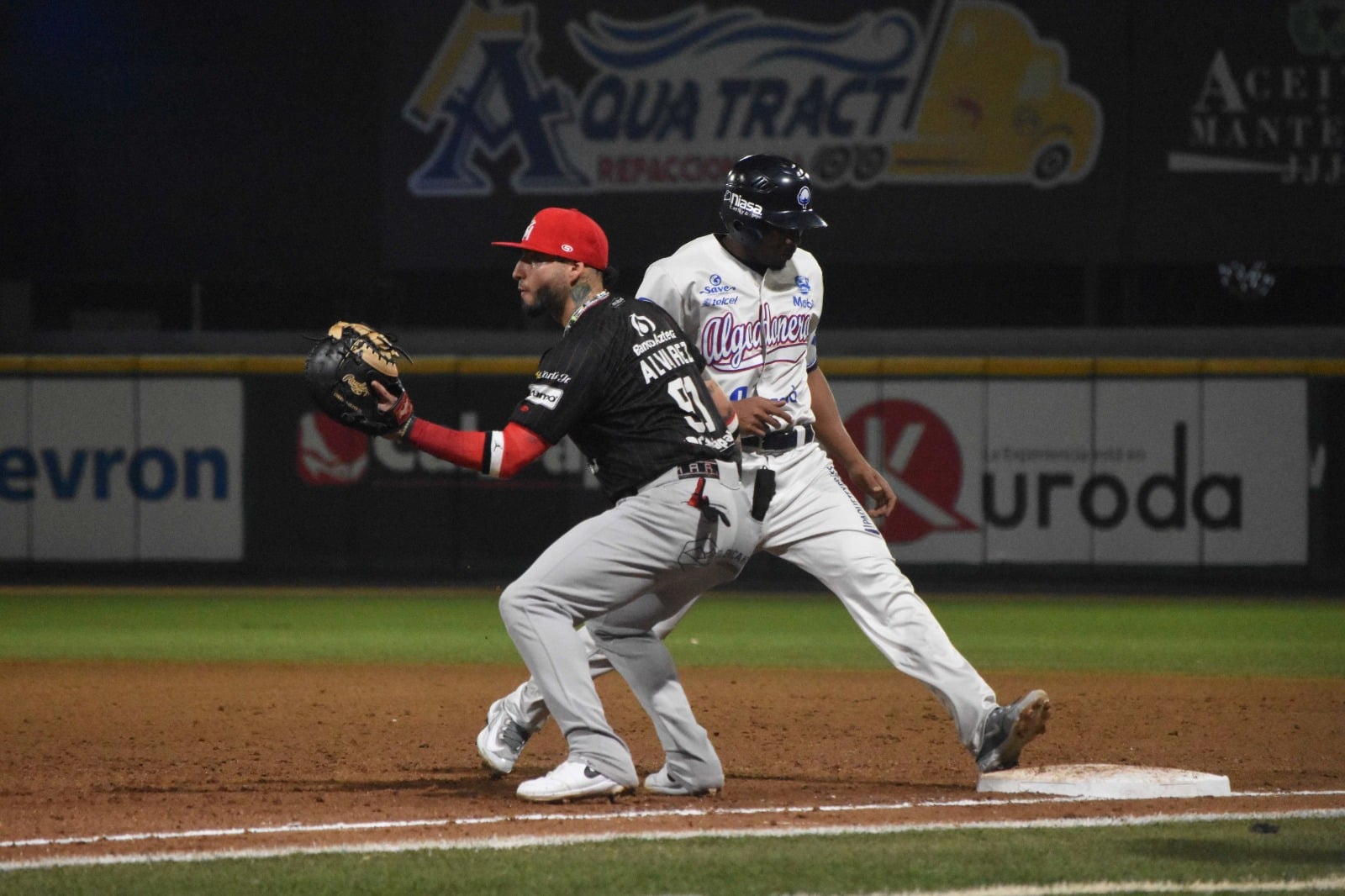 Algodoneros rompe la sequía y vence por partida doble a los Venados