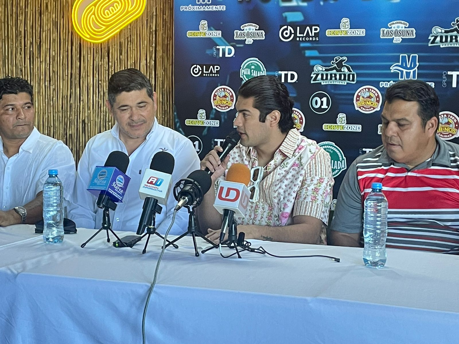Gilberto “Zurdo” Ramírez, en conferencia.