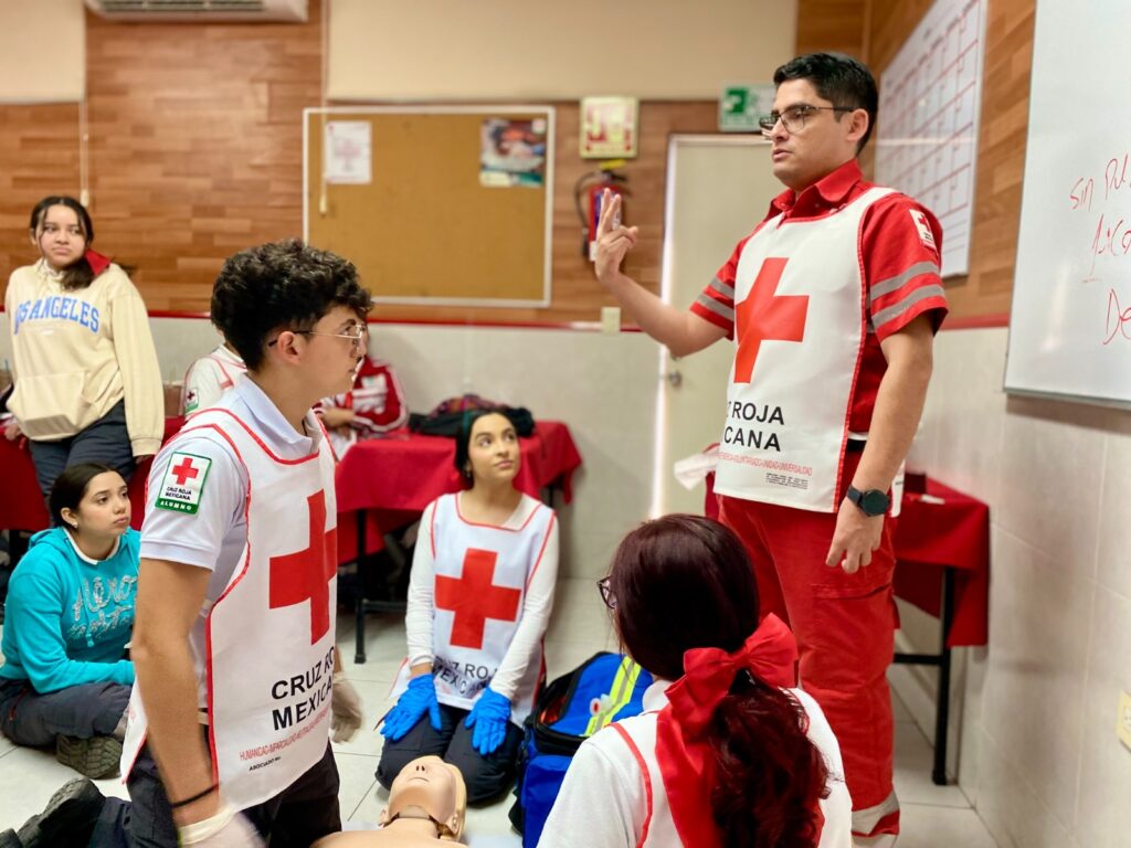 La coordinación de capacitación de la delegación Guasave de Cruz Roja, tiene abierta la convocatoria para futuros Técnicos en Urgencias Medicas