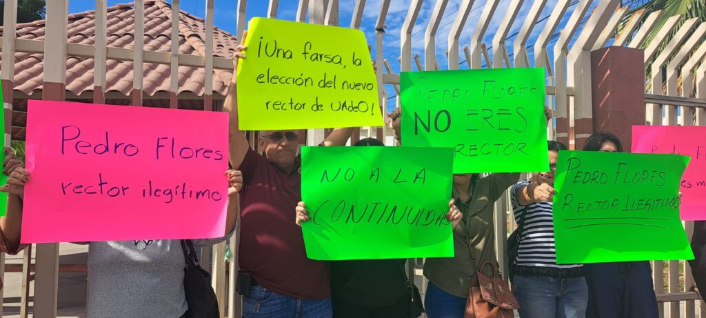 Protesta en la instalación educativa UAdeO en Culiacán