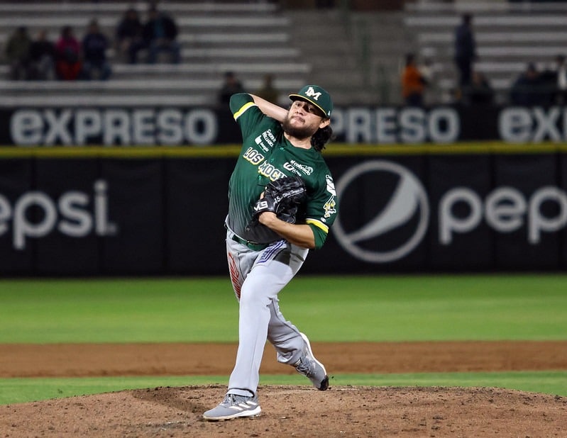El abridor Darel Torres ganó el juego por Cañeros