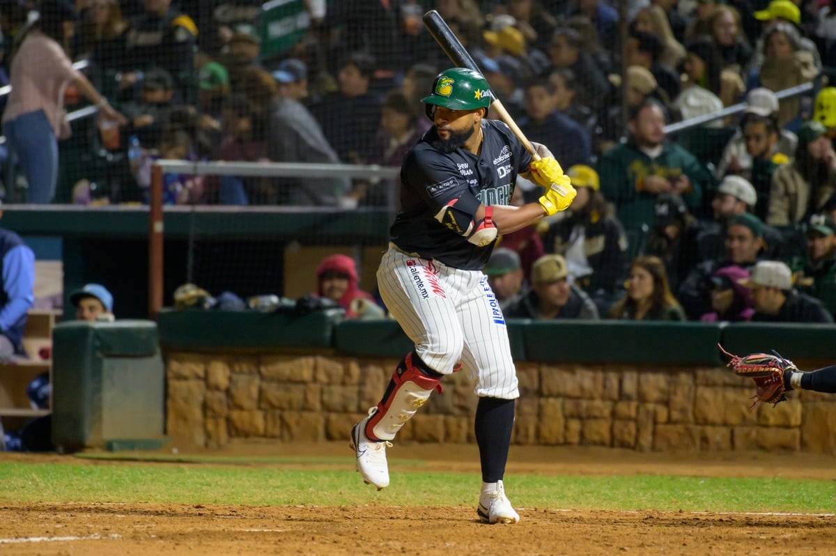 El dominicano Zoilo Almonte debutó con el club Cañeros de Los Mochis