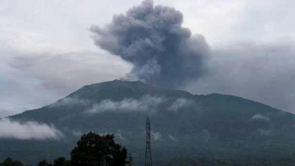 Erupción del volcán Merapi en Indonesia