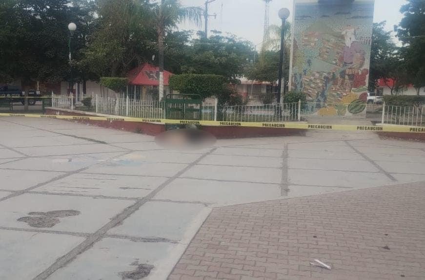 Plazuela de JJR asegurada