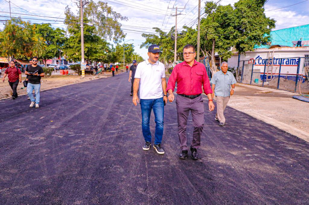 Arreglan avenida Jacaranda del Villa Verde en Mazatlán