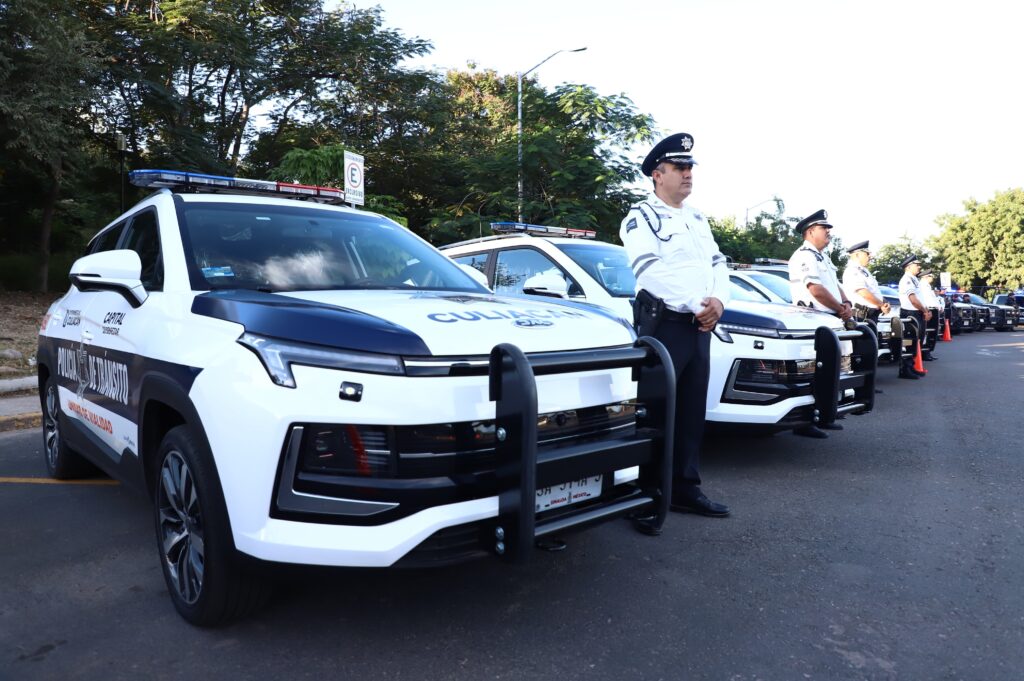 Policías de tránsito en guardia