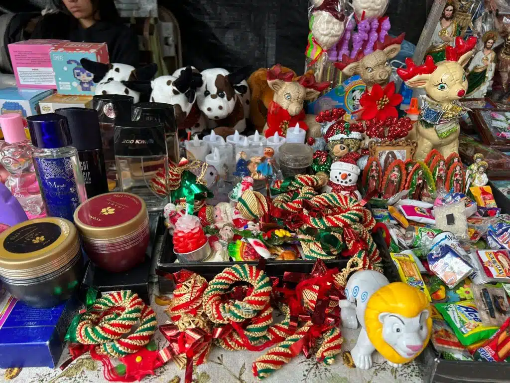 Puesto en tianguis de Culiacán.