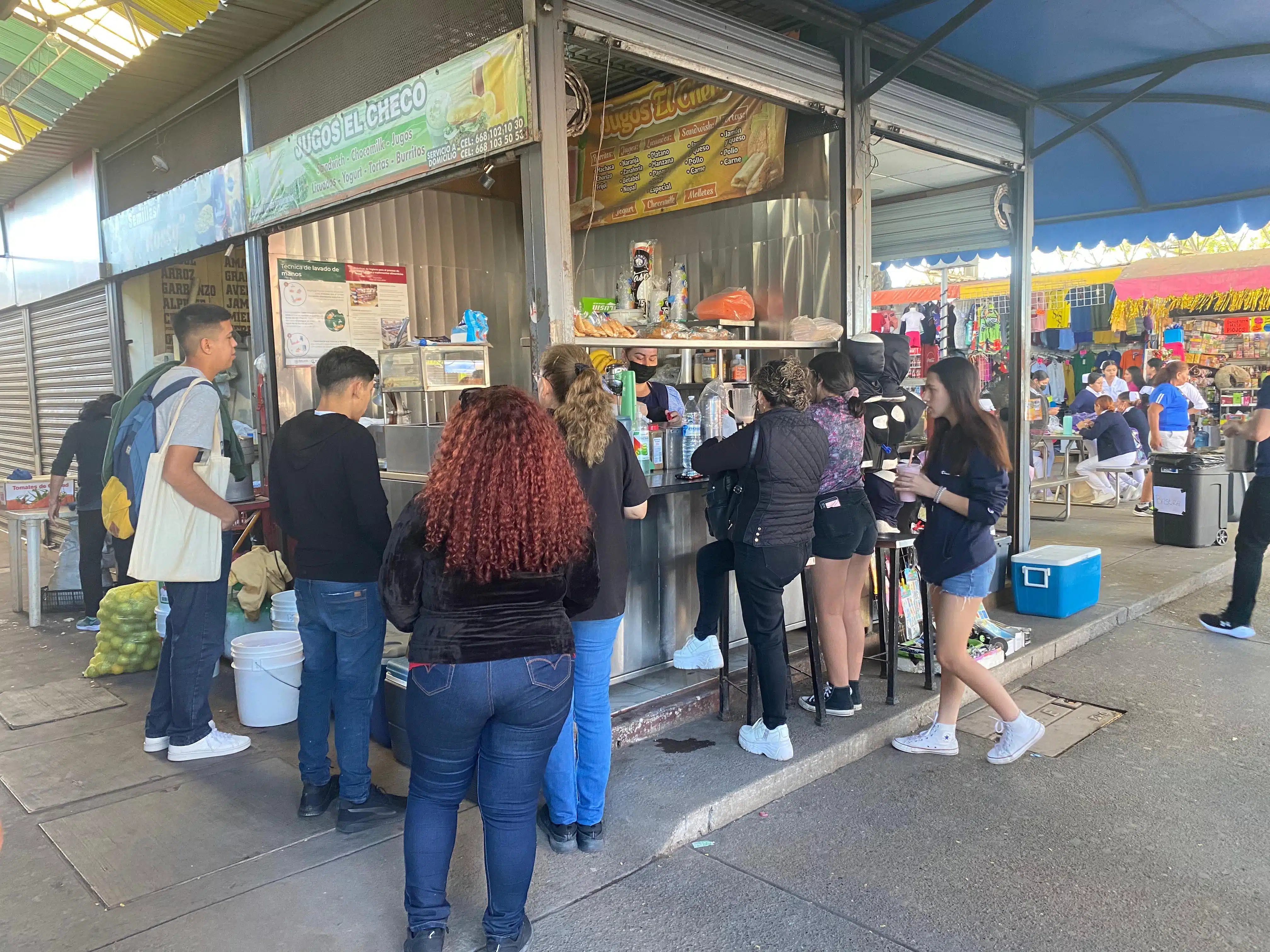 Ciudadano de Los Mochis en comercio de Zona 030