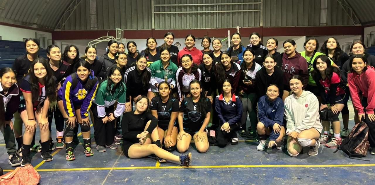 Voleibolistas ahomenses en el fogueo rumbo al Zonal de Juegos Nacionales Conade 2024