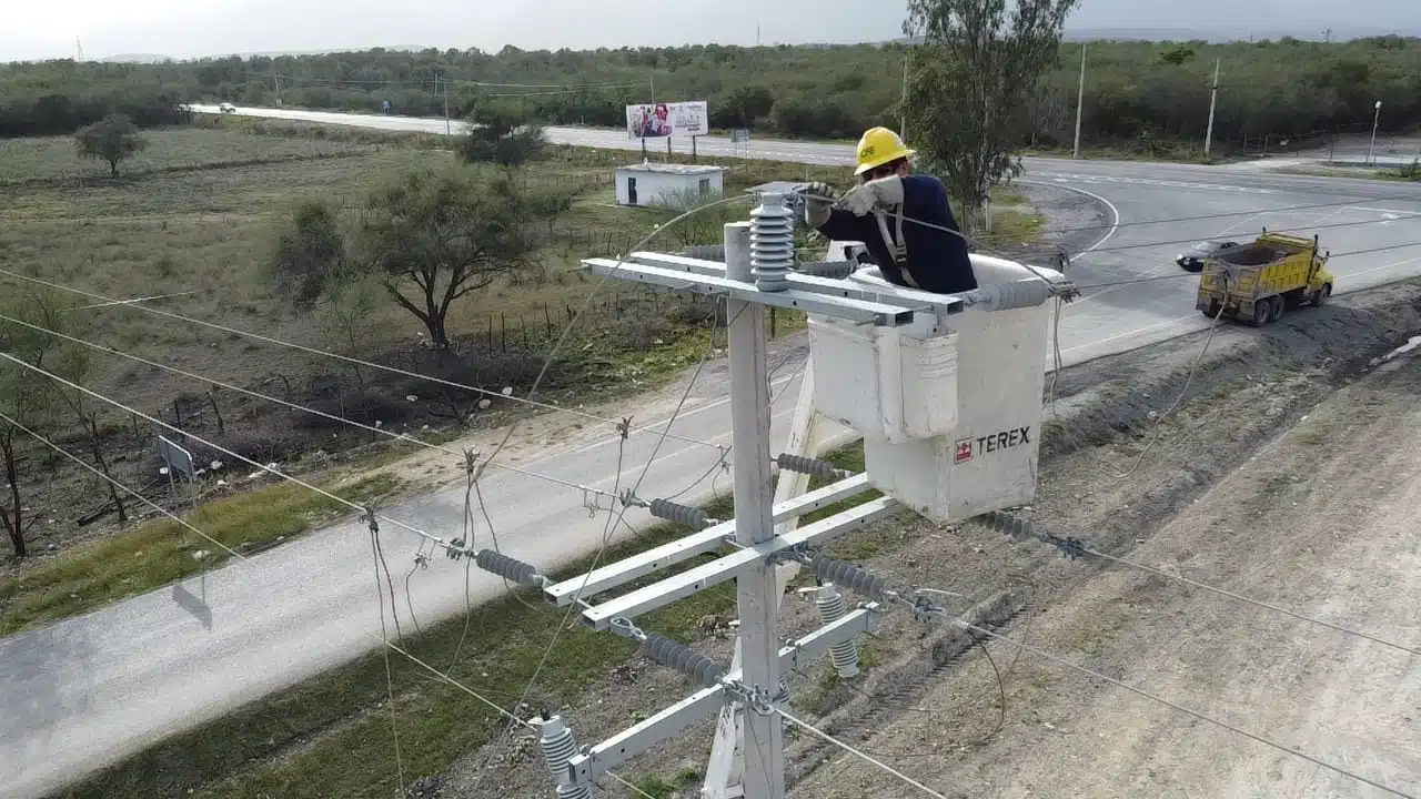 Trabajador de CFE