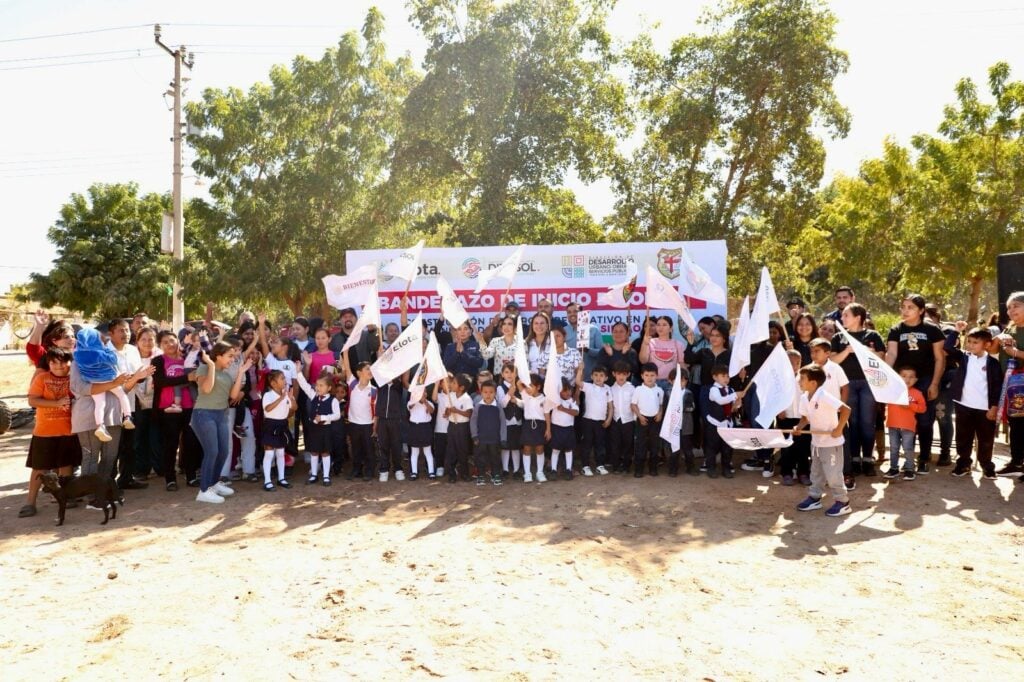 Banderazo de inicio de construcción del primer parque recreativo en la comunidad de Tayoltita