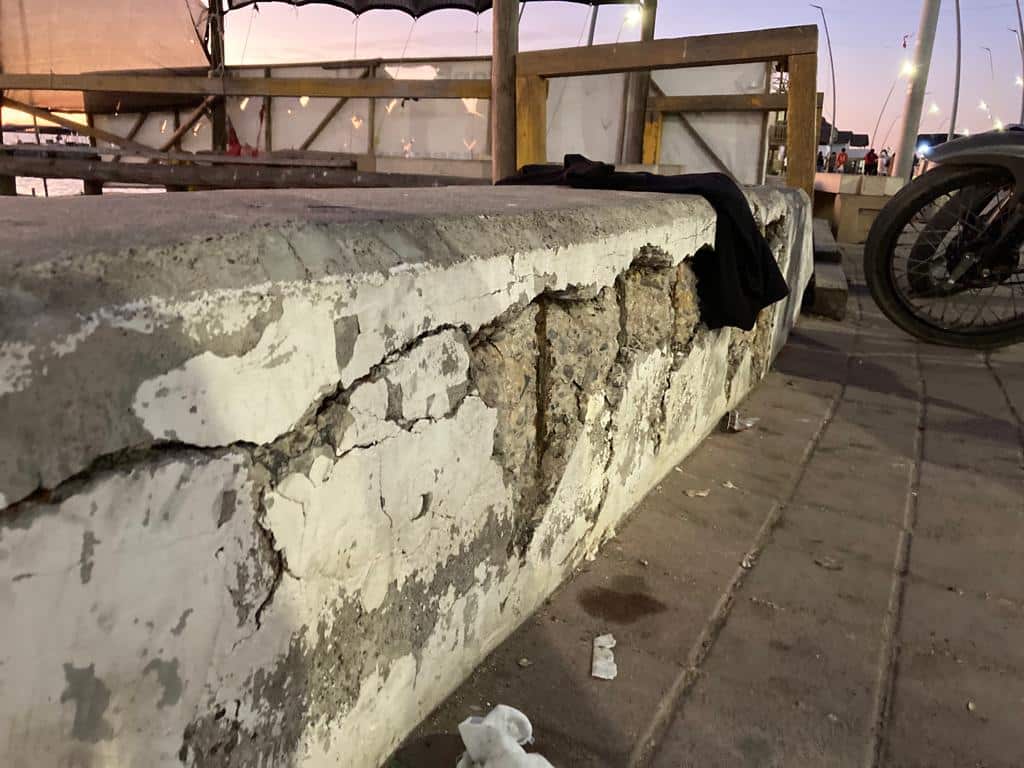 Algunas de las reparaciones que necesitan ser rehabilitadas en el malecón de Altata