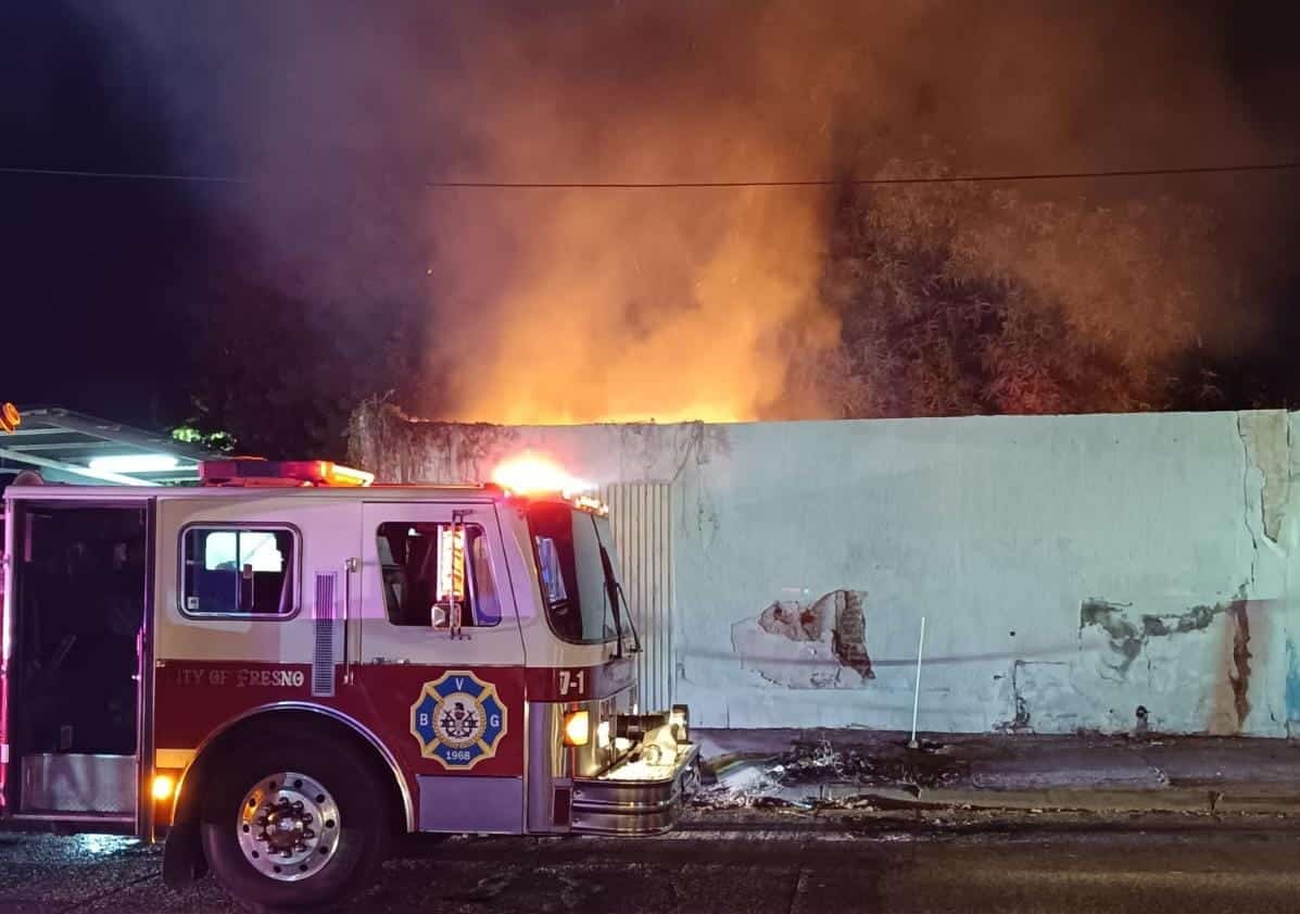 Camión de Bomberos en el lugar del incendio