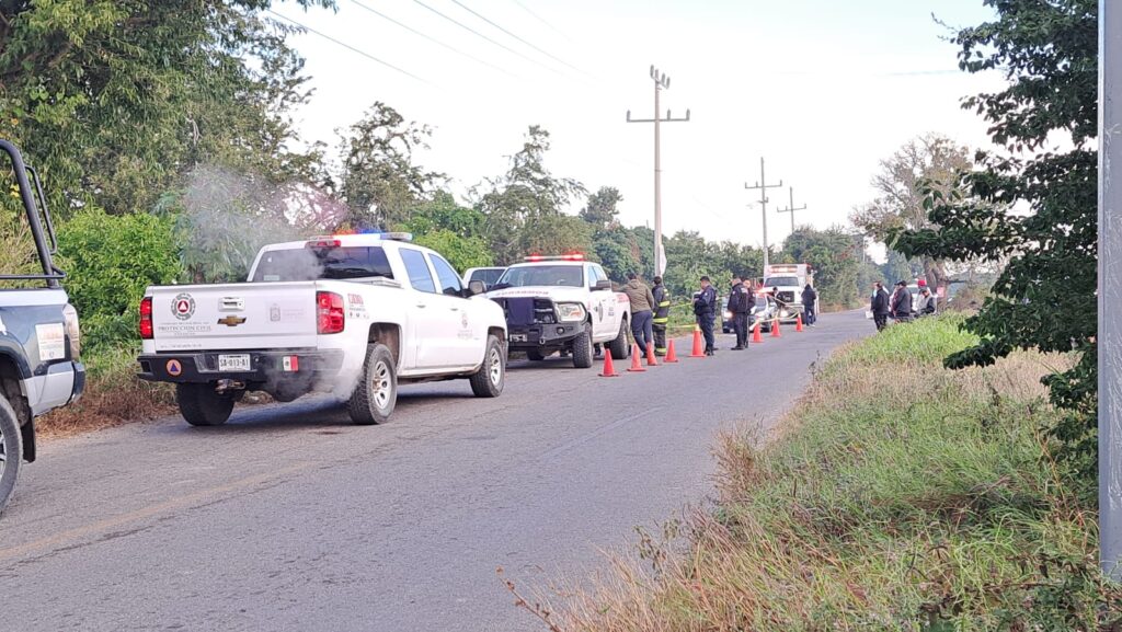 Elementos y camionetas de Protección Ciivil, Bomberos y Policía Municipal de Culiacán