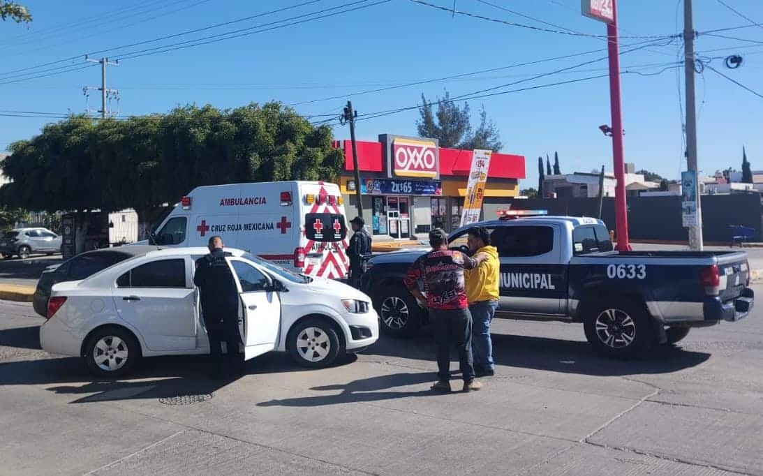 El choque ocurrió en un cruce de la colonia Ejidal en Guasave.