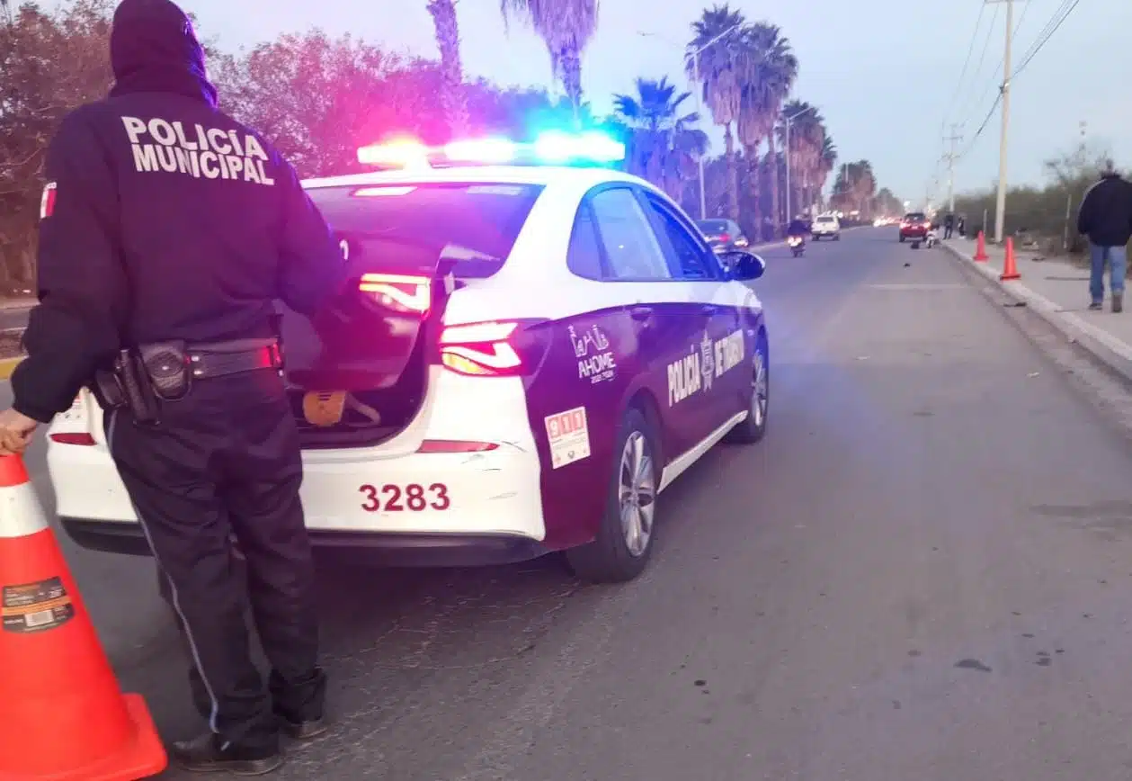 Policía Municipal en un accidente en Los Mochis