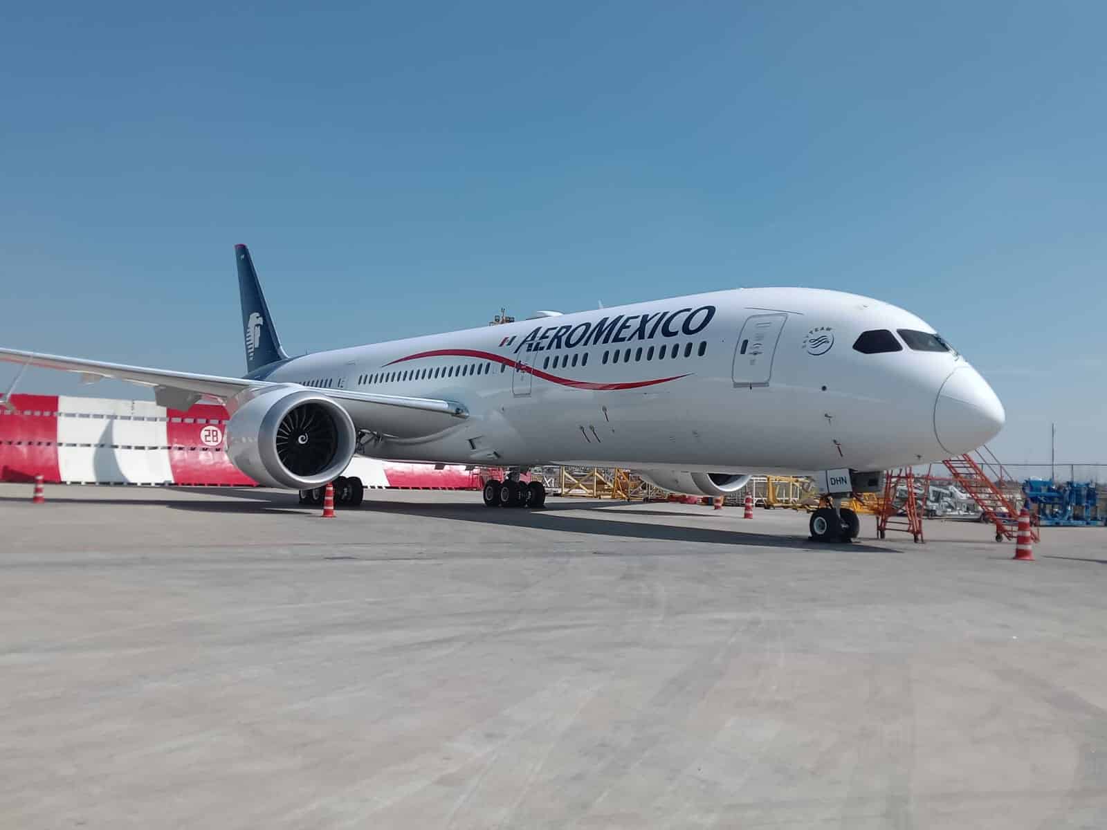 Aeroméxico interrumpe operaciones tras incidente con Alaska Airlines