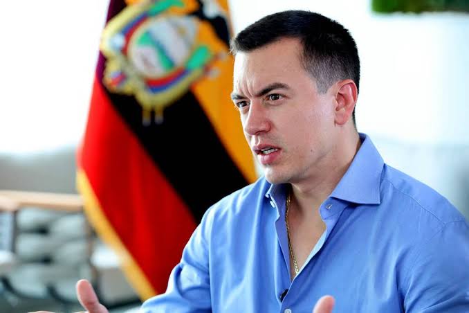 Anuncian semaforización del toque de queda en Ecuador