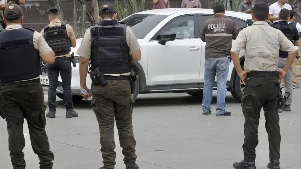 Caen 2 sospechosos por asesinato de Fiscal en Ecuador