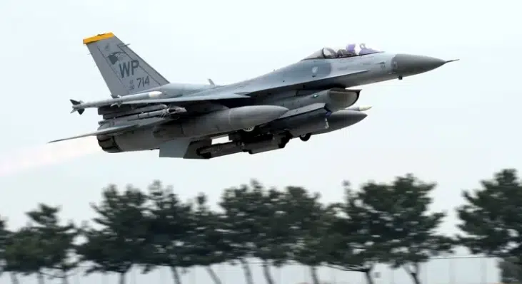 Se estrella caza F-16 de EU en Corea del Sur