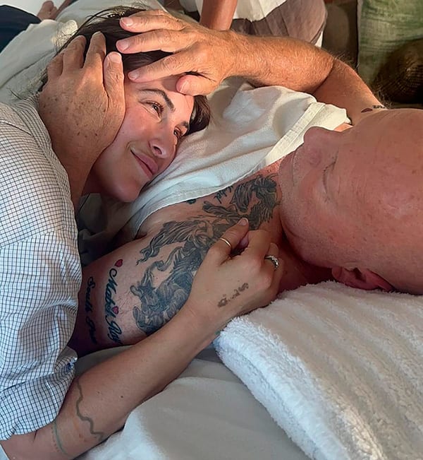 Bruce Willis reaparece en foto junto a su hija