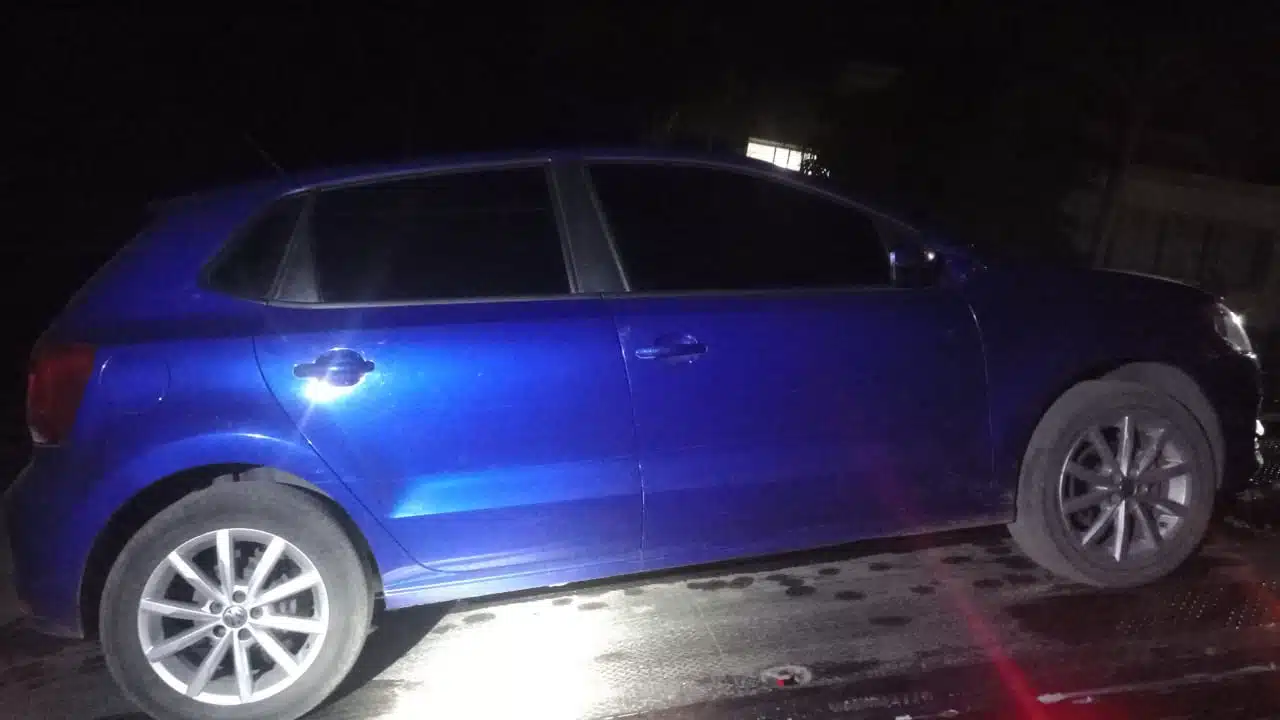 Carro Volkswagen detenido en Culiacán