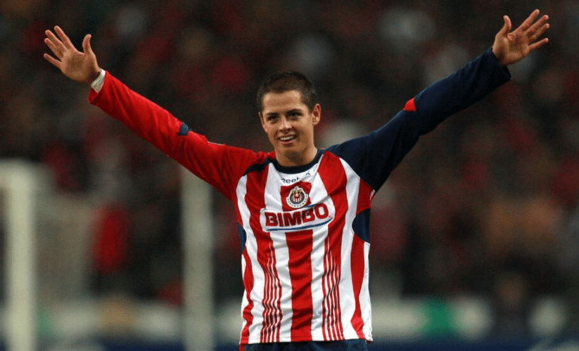 Chicharito Hernández se une oficialmente a Chivas de Guadalajara