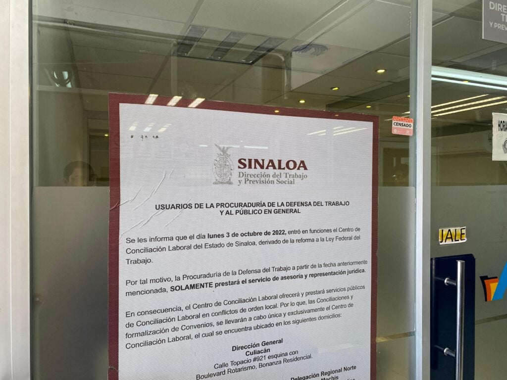 Comunicado en las oficinas de la dirección de Trabajo y Previsión Social zona norte